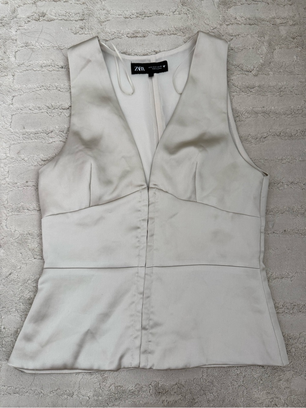 Zara White Sleeveless V-Neck Peplum Top